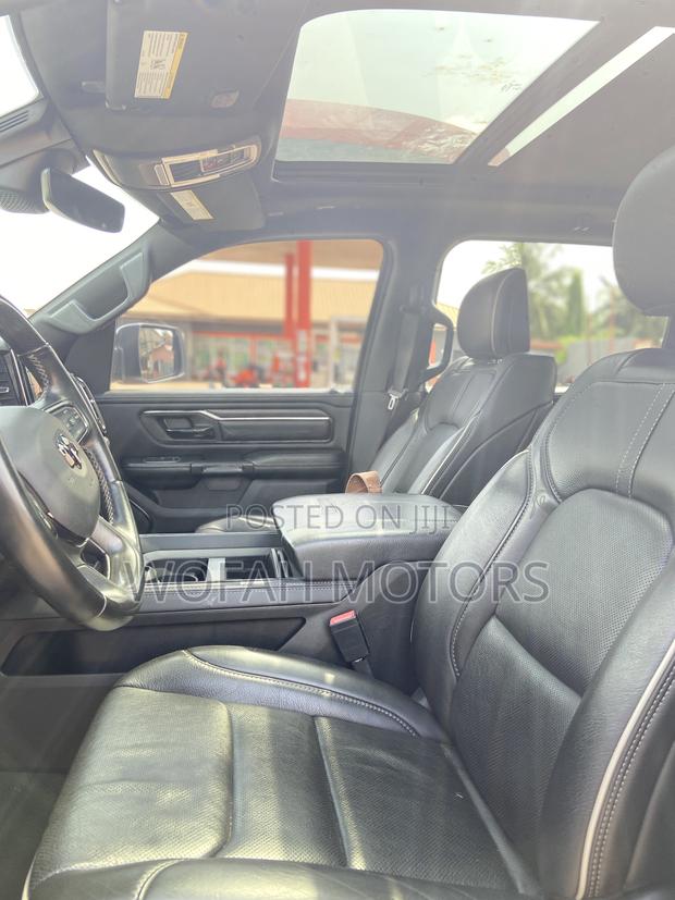 Dodge RAM 2022 White