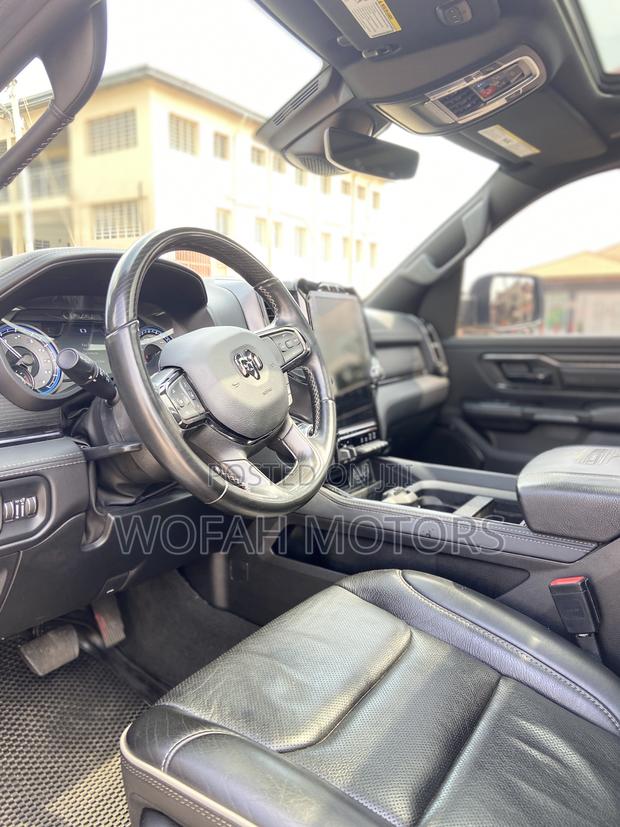 Dodge RAM 2022 White