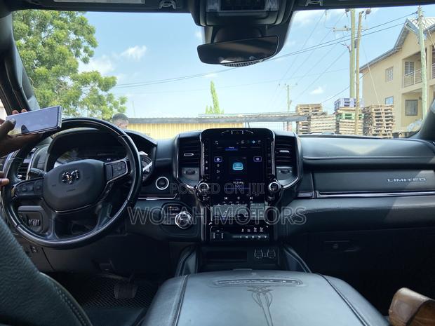 Dodge RAM 2022 White