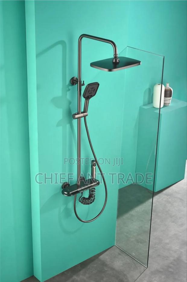 4 Flow Piano Shower 410 · Photo 2
