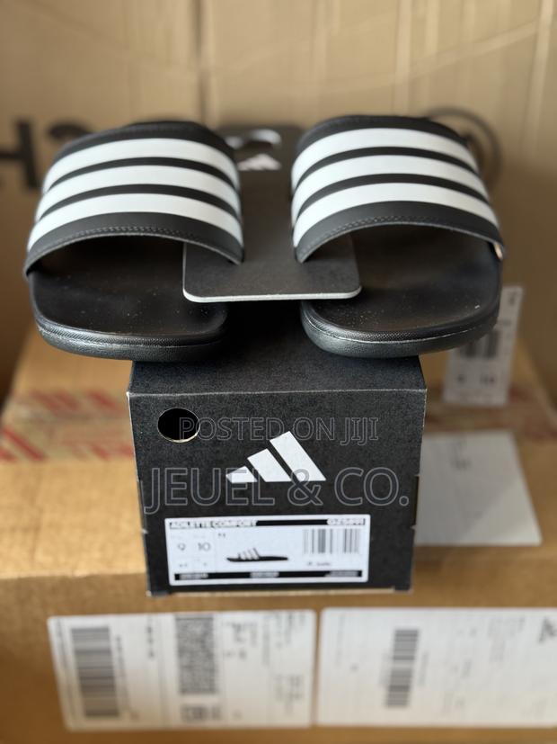 Original Adidas Adilette Comfort Black and White photo 6