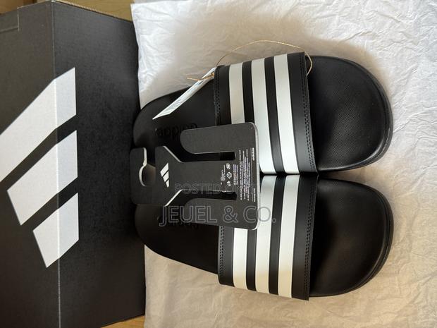 Original Adidas Adilette Comfort Black and White photo 3