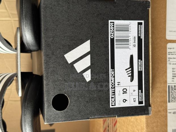 Original Adidas Adilette Comfort Black and White photo 7