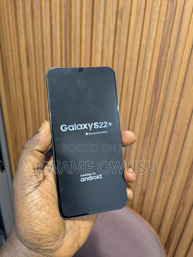 New Samsung Galaxy S22+ 5G 128 GB Black · Photo 4