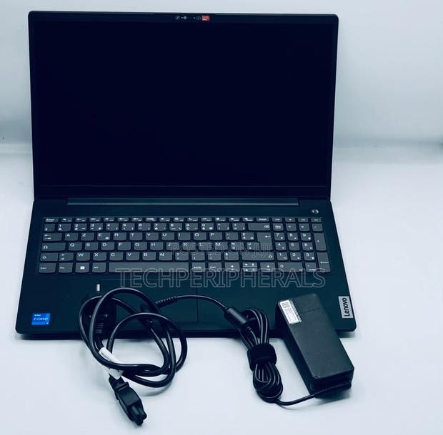 New Laptop Lenovo V15 G4 8GB Intel Core I5 SSD 512GB photo 2