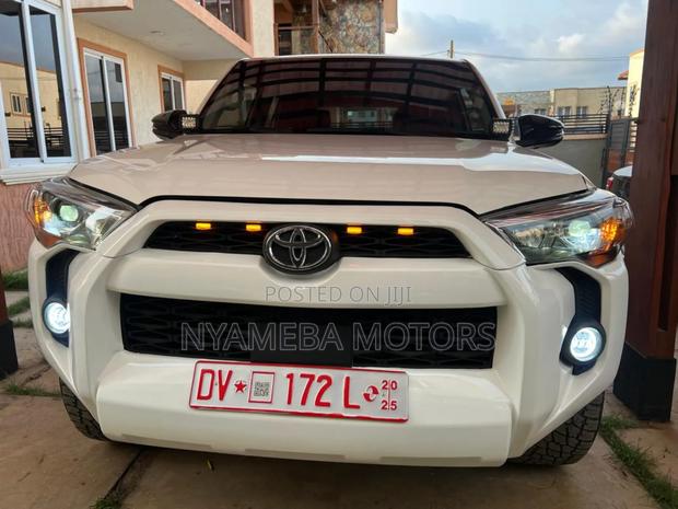 Toyota 4-Runner 2022 White