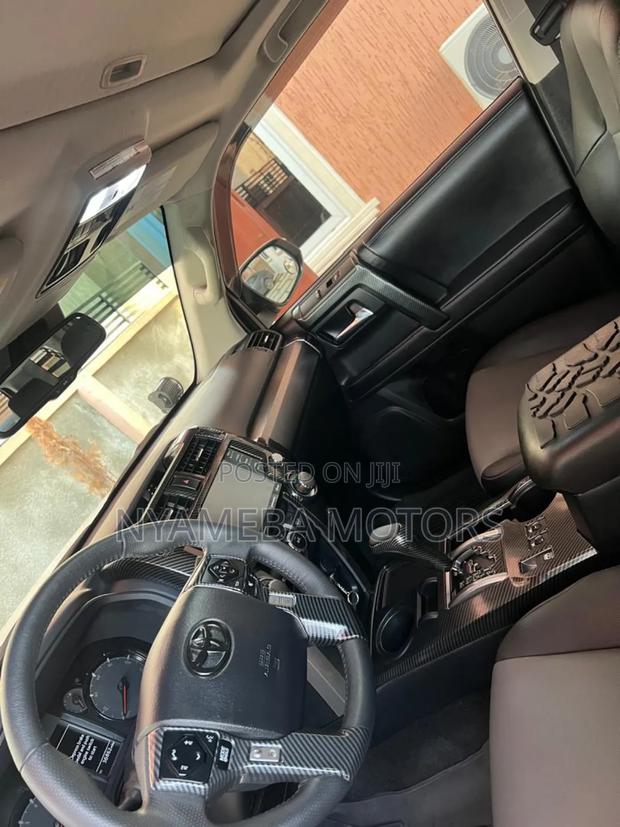 Toyota 4-Runner 2022 White