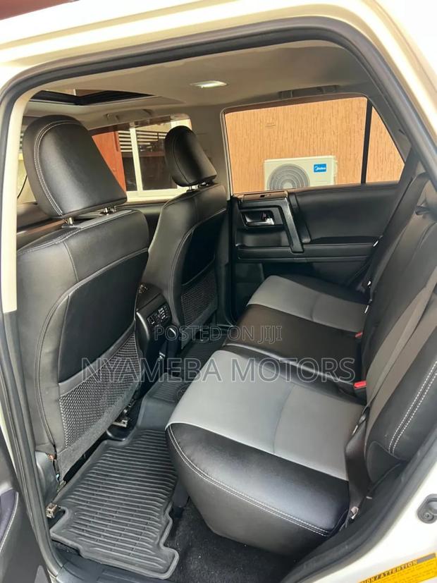 Toyota 4-Runner 2022 White