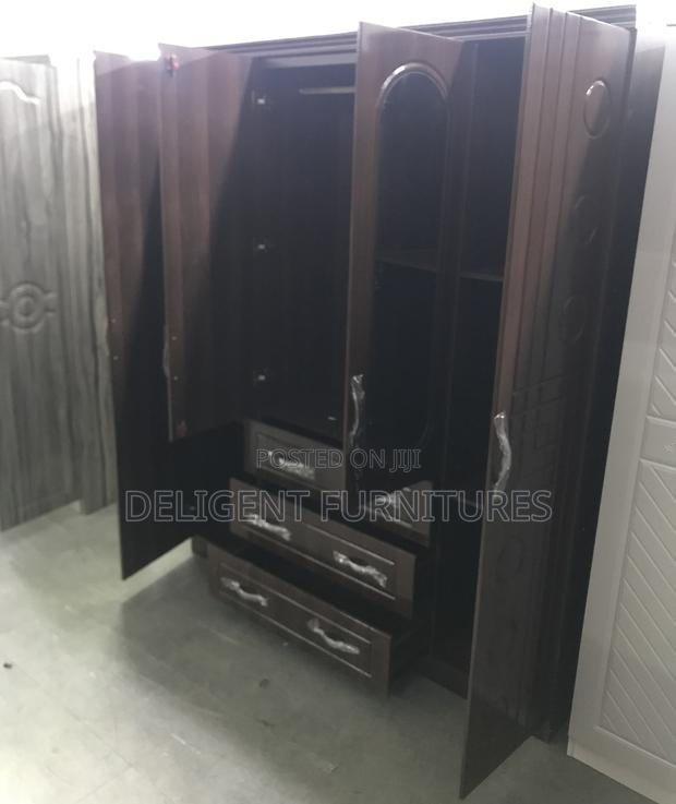 Four(4) in One(1) Wardrobe photo 2