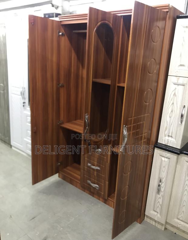 3 Doors Wardrobe photo 2
