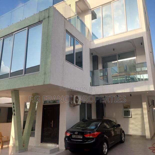 Furnished 3bdrm Apartment in Kg. Franco, Adjiriganor for rent · Photo 2