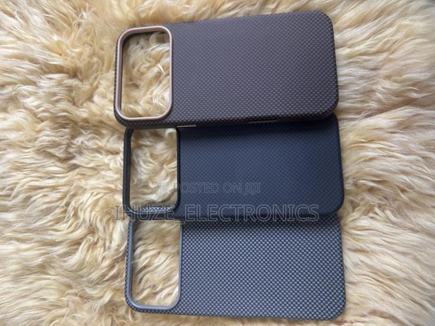 iPhone 17pro/17pro Max Carbon Fiber Protective Covers photo 6