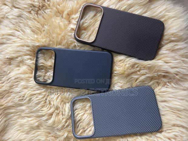 iPhone 17pro/17pro Max Carbon Fiber Protective Covers photo 8