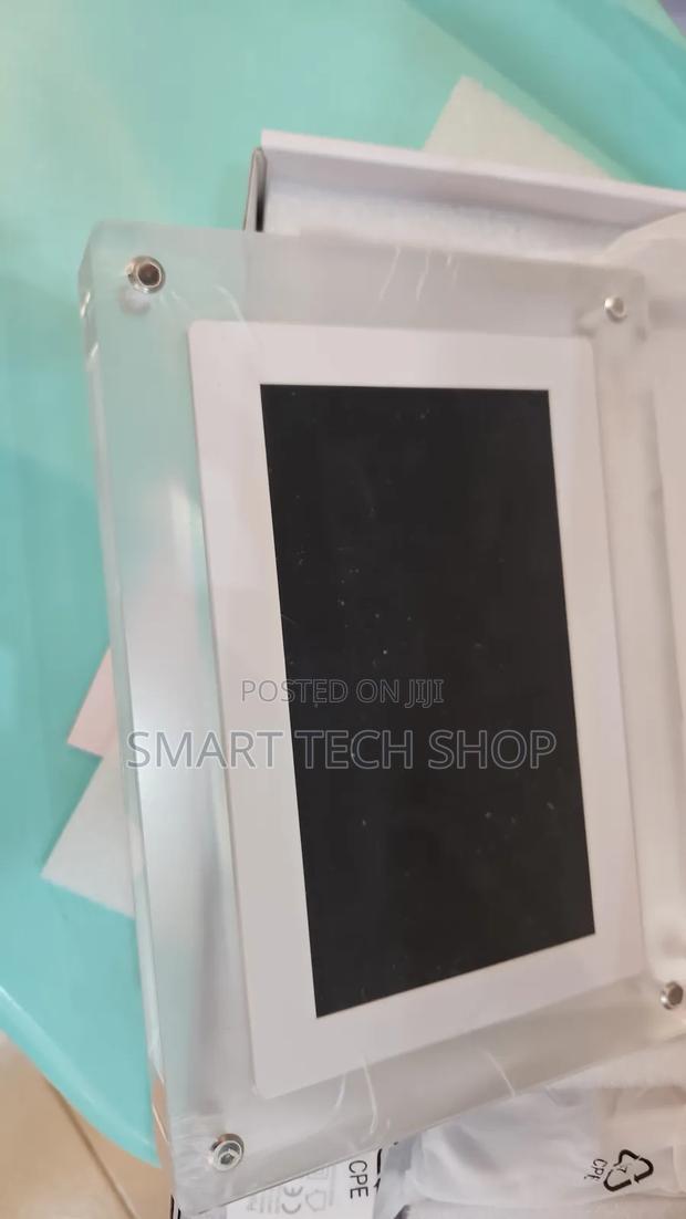 Acrylic Digital Photo Frame 1500mah Battery 7"Ips Screen Speaker 4gb photo 4