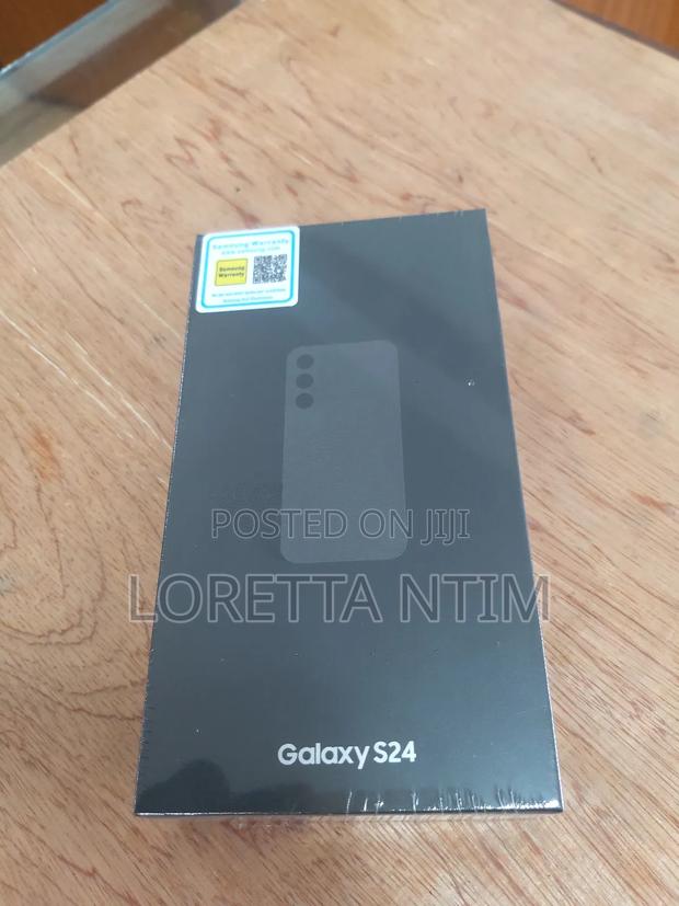 New Samsung Galaxy S24 256 GB Black photo 2