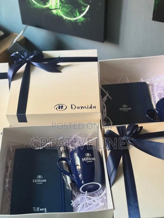 Giftboxes Witb Ribbon · Photo 2
