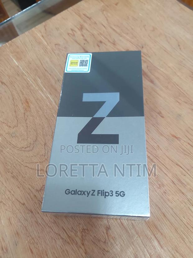 New Samsung Galaxy Z Flip 3 256 GB Gray photo 2