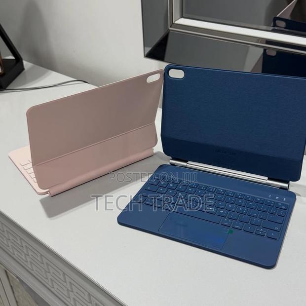 Original iPad Magic Keyboard All Inches Available(2500ghs-3800ghs) · Photo 4