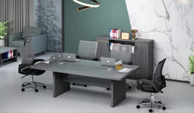 Conference Table Ania Dash