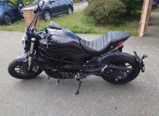 Benelli 2022 Black photo 3