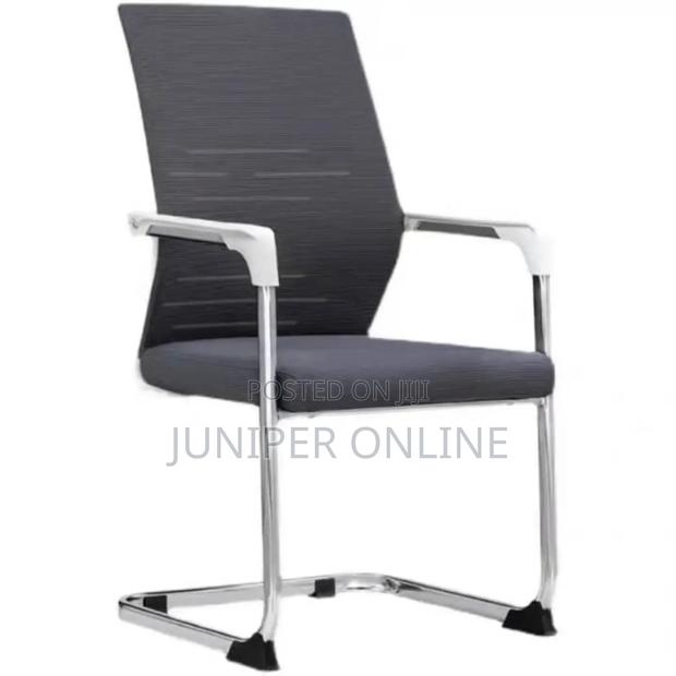 Visitor's/Waiting Chair Asurada Innoing · Photo 3