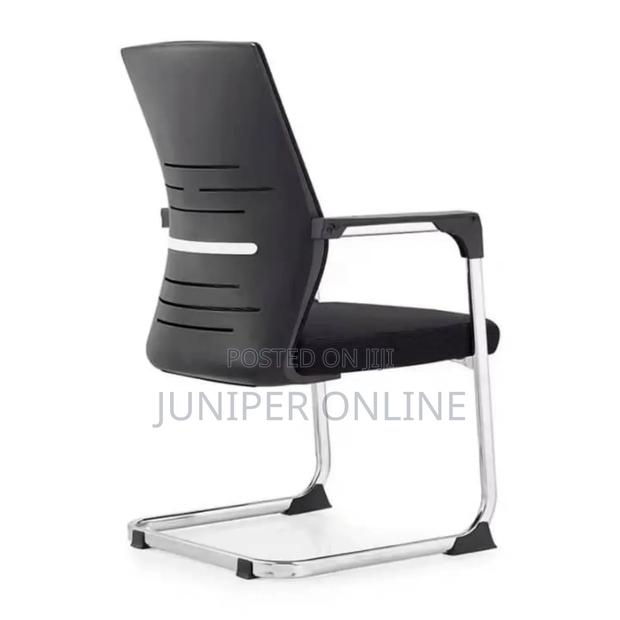 Visitor's/Waiting Chair Asurada Innoing · Photo 4