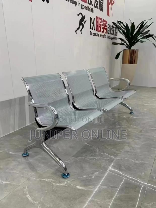 Visitor's/Waiting Chair Duru Darty · Photo 1