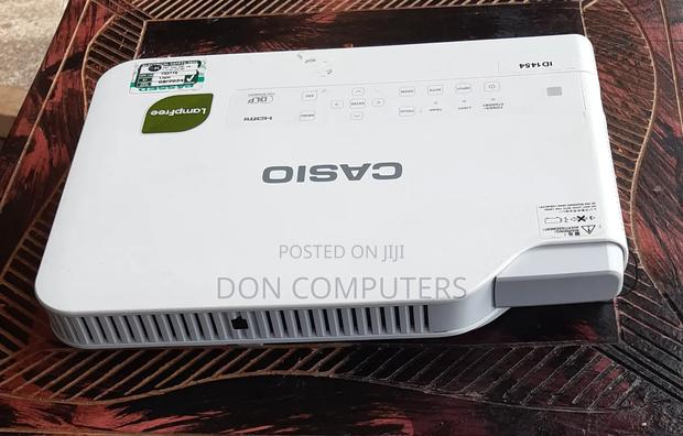 Casio Slim Dlp Projector
