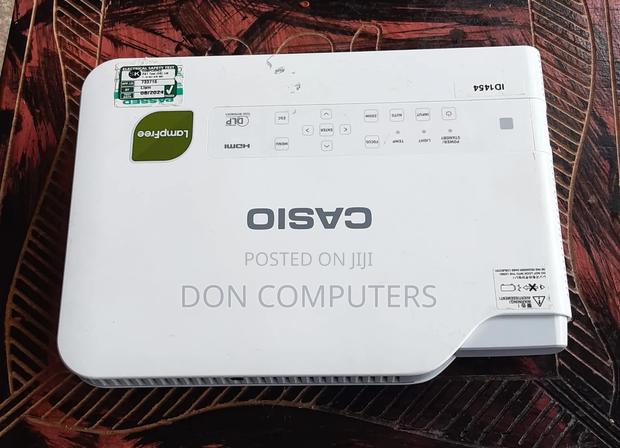 Casio Slim Dlp Projector photo 2
