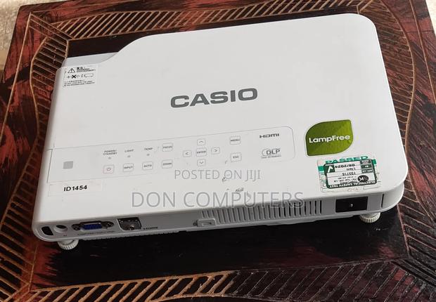 Casio Slim Dlp Projector photo 3