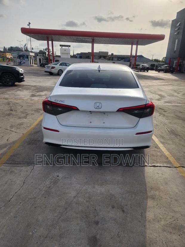 Honda Civic EX 2022 White photo 4