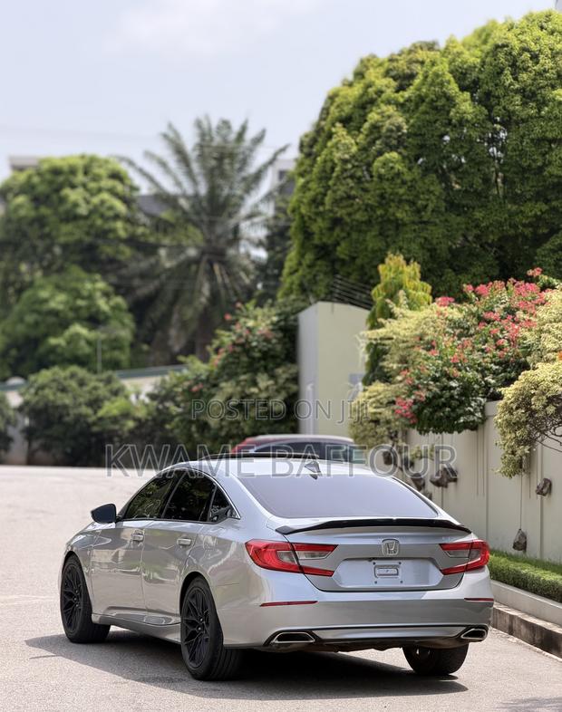 Honda Accord 2018 Silver