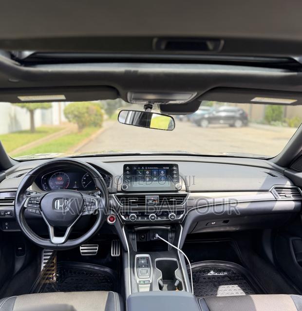 Honda Accord 2018 Silver