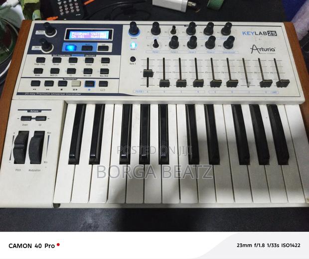 Arturia Keylab Midi Studio Controller
