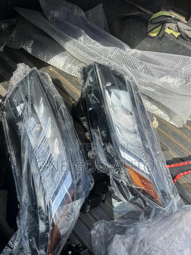 Mitsubishi Outlander Headlights 2020,2021,2022,2023