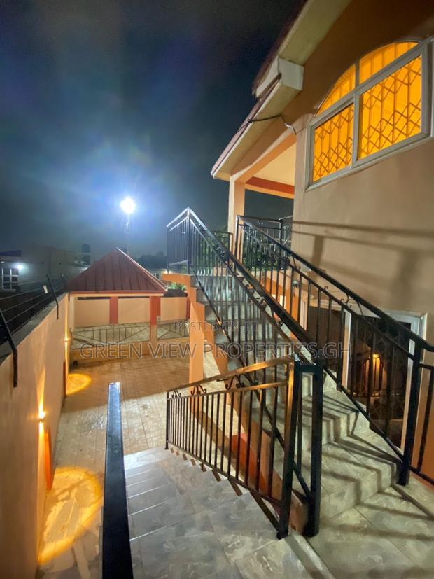 3bdrm House in East Legon for rent