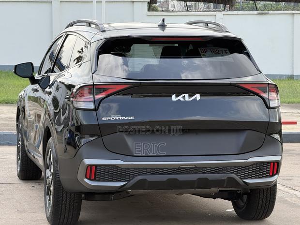Kia Sportage X-Pro 2024 Black