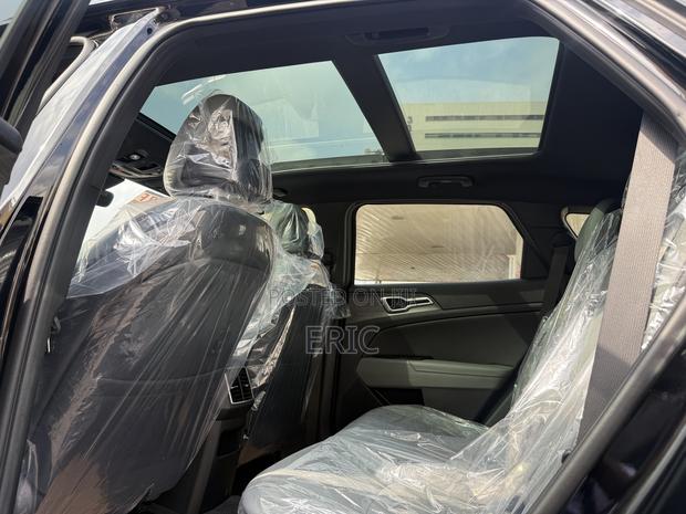 Kia Sportage X-Pro 2024 Black