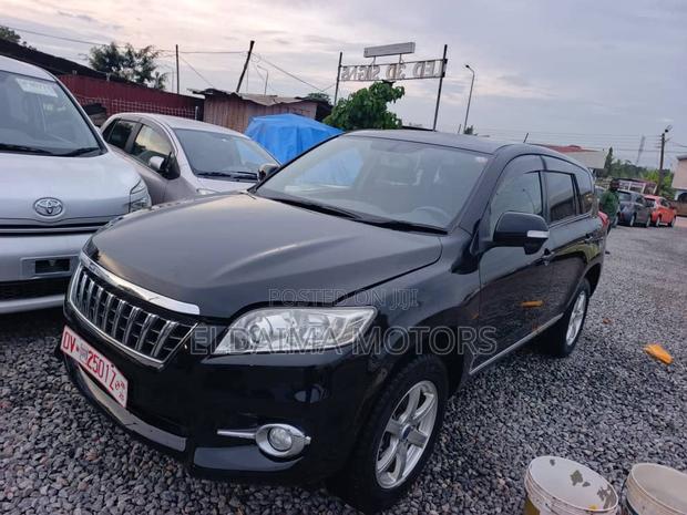 Toyota Vanguard 2012 Black photo 3