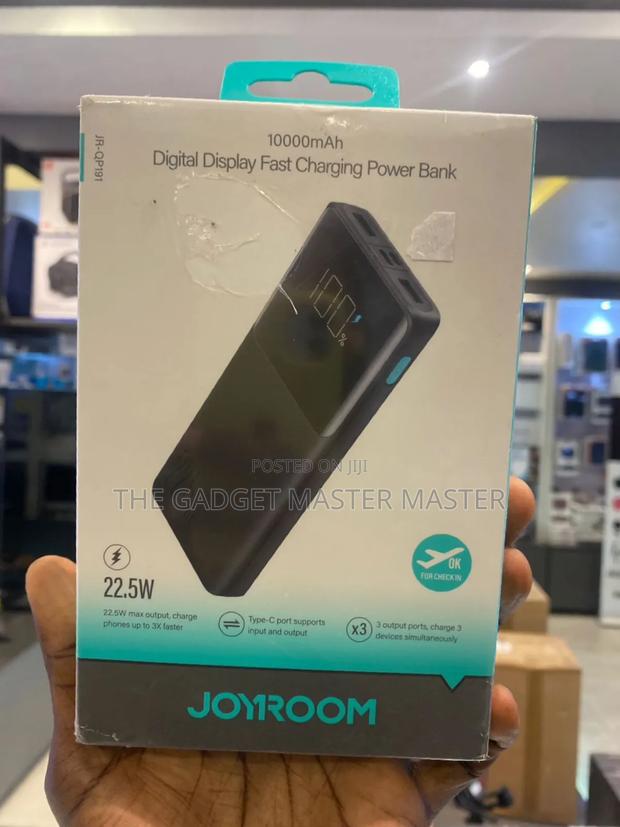 Joyroom 10000mah Fast Charging Power Bank · Photo 3