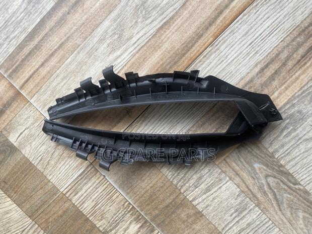 Nissan Sentra 2013-2018 Wiper Panel End