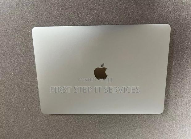 Laptop Apple MacBook Pro 8GB Intel Core I5 SSD 256GB