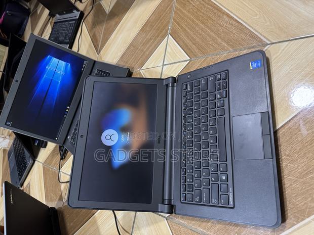 Laptop Dell Latitude 13 3340 6GB Intel Core I3 SSD 128GB photo 2