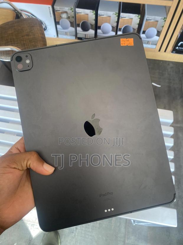 Apple iPad Pro 13 (2024) 256 GB Black