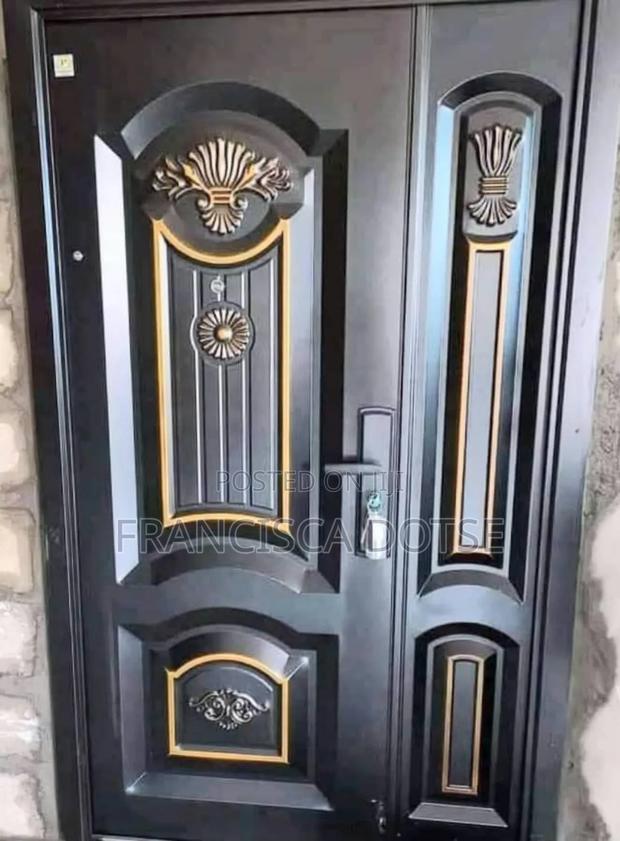 China Rough One And Half Door And Accessories photo 2