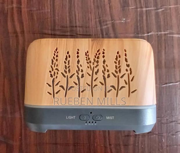 Essential Oil Diffuser With Remote Control - 500ml Water Capacity · Photo 3