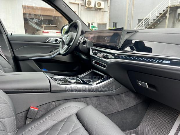 New BMW X5 M60i Sports Activity Vehicle 2025 Black