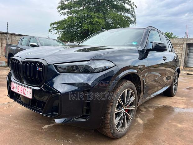 New BMW X5 M60i Sports Activity Vehicle 2025 Black