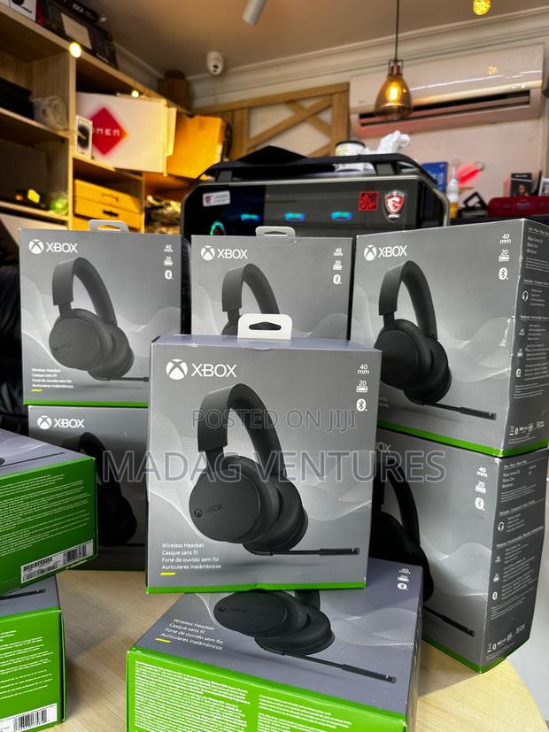Xbox Wireless Gaming Headset – Over Ear Headphones – Spatial · Photo 3