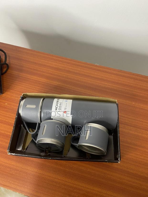 1 Liter Vacum Flask photo 3